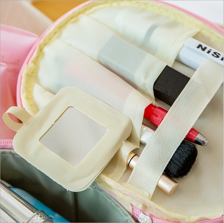 inner pocket of Girls PU Cosmetic Case Toiletry Bag Organizer