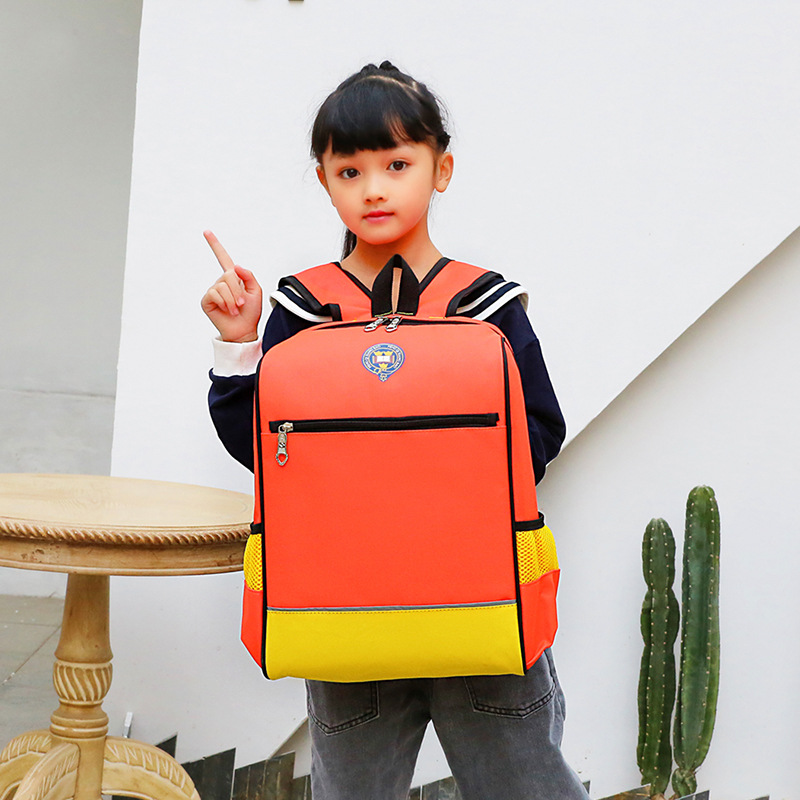 model show of Custom logo kids school bag for boys