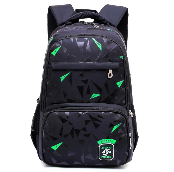Outdoor Waterproof Men Backpack Schoolbag for College